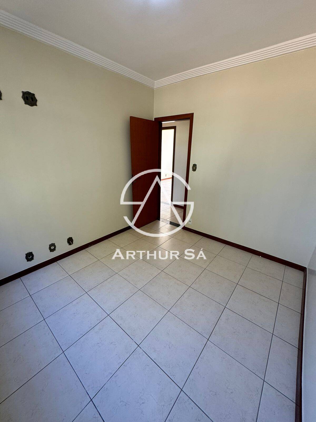 Apartamento à venda com 3 quartos, 95m² - Foto 11