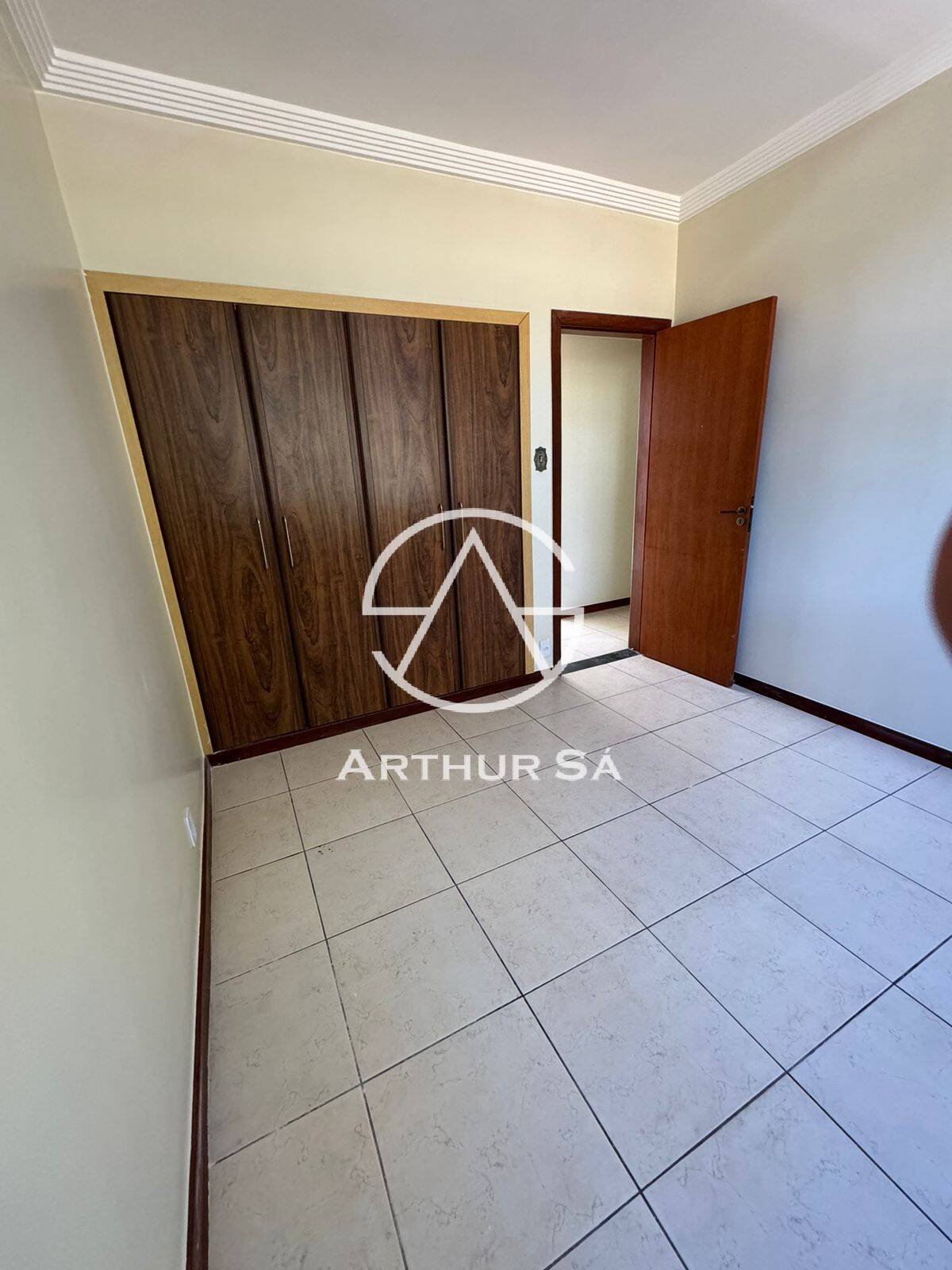 Apartamento à venda com 3 quartos, 95m² - Foto 9