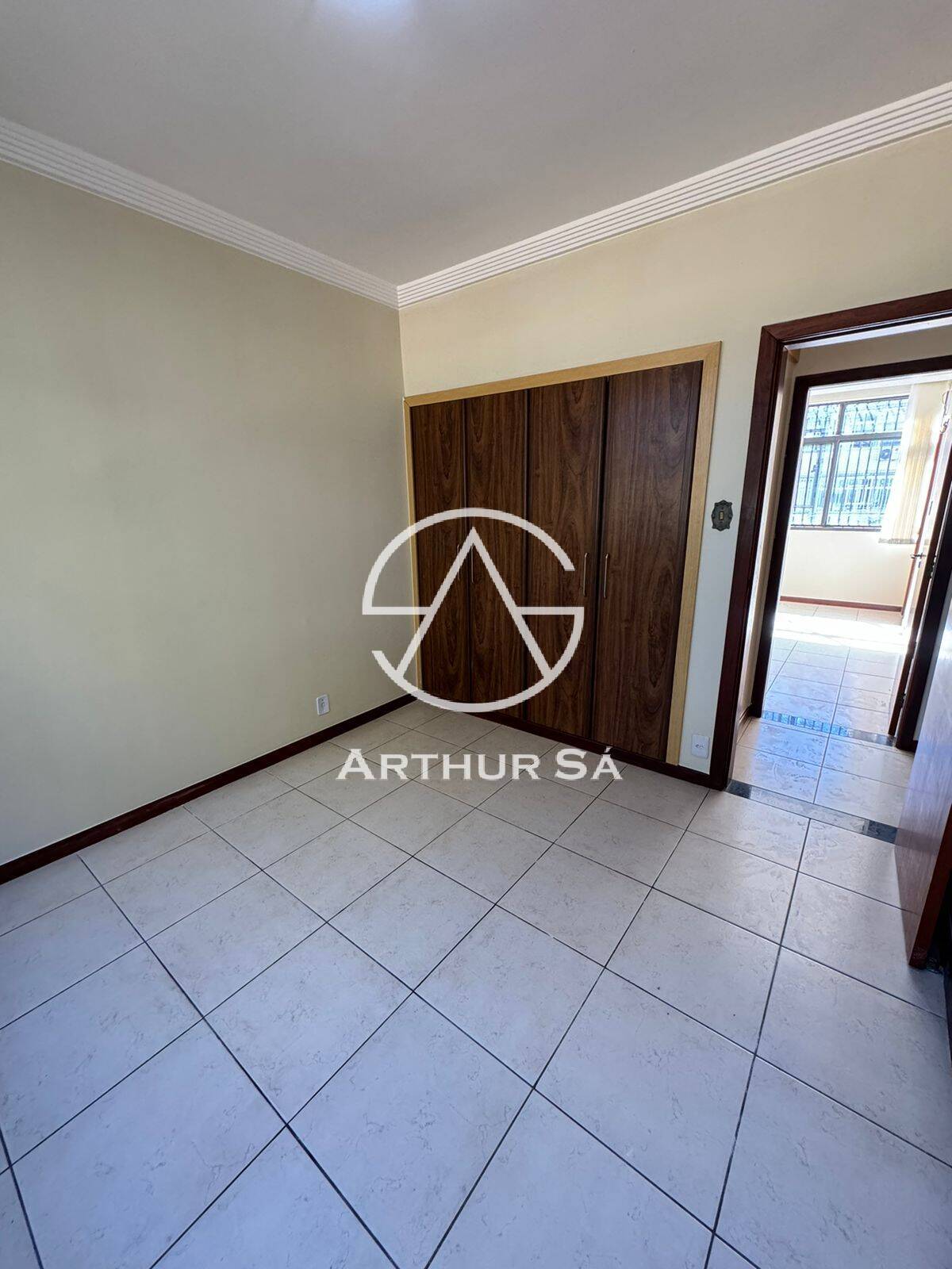 Apartamento à venda com 3 quartos, 95m² - Foto 8