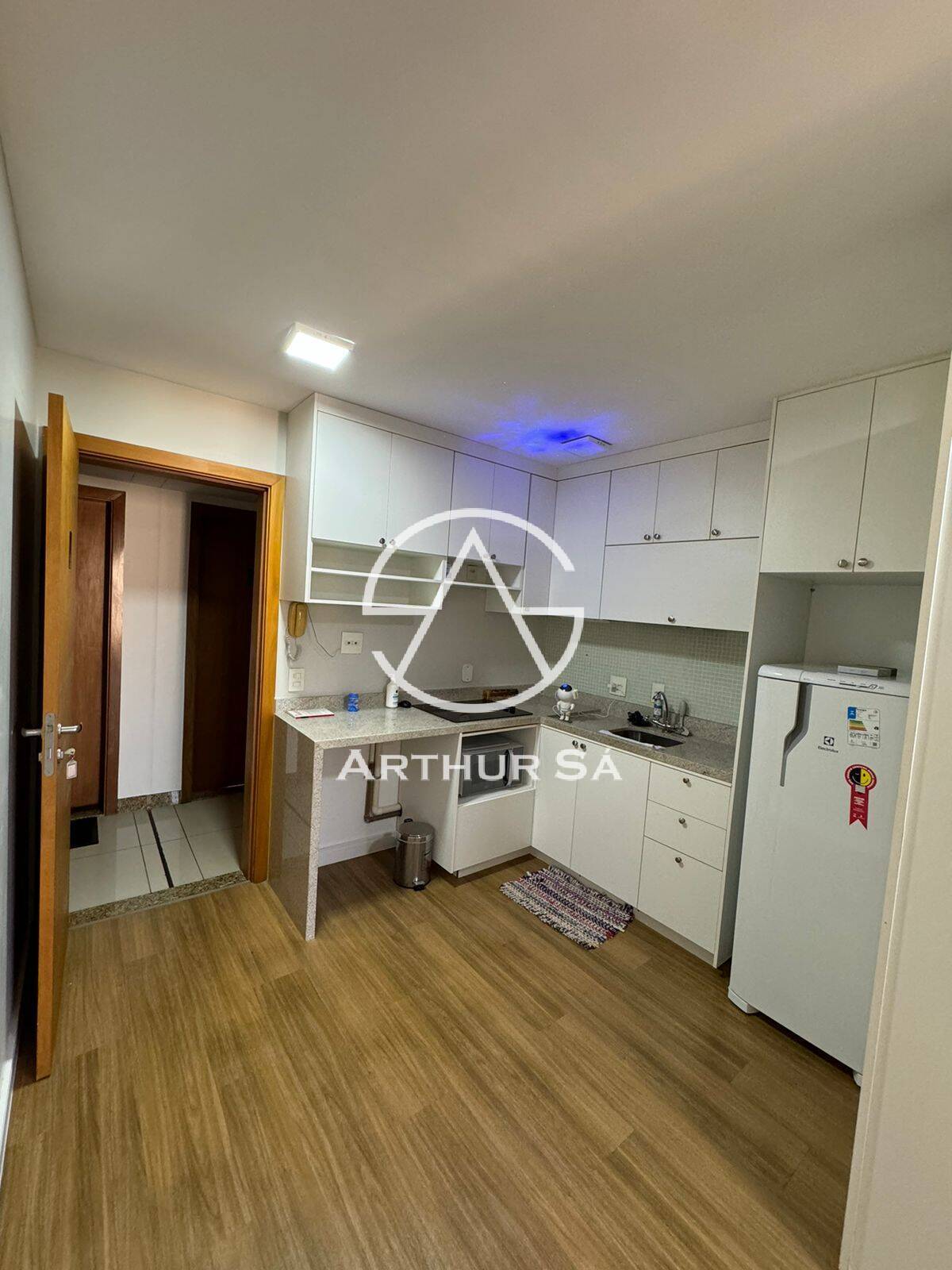 Apartamento à venda com 1 quarto, 33m² - Foto 17