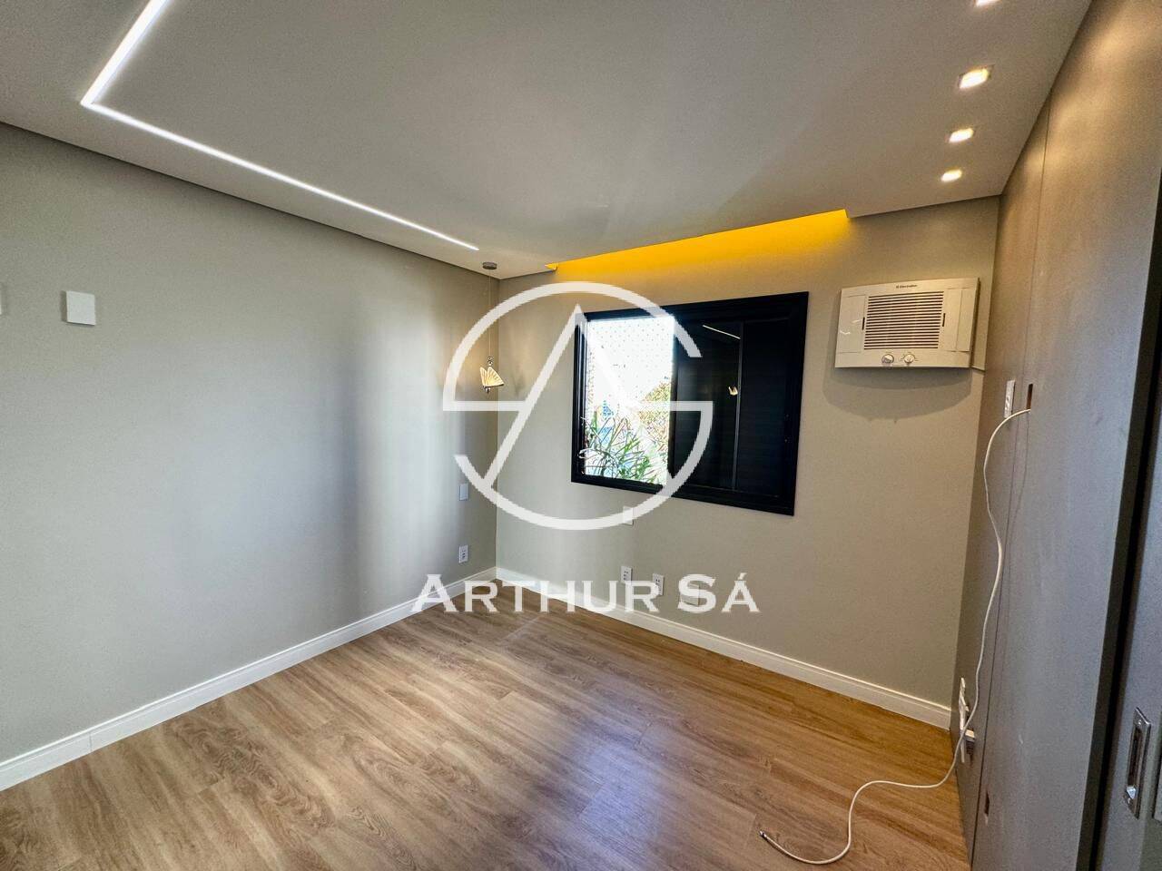 Apartamento à venda com 5 quartos, 147m² - Foto 19