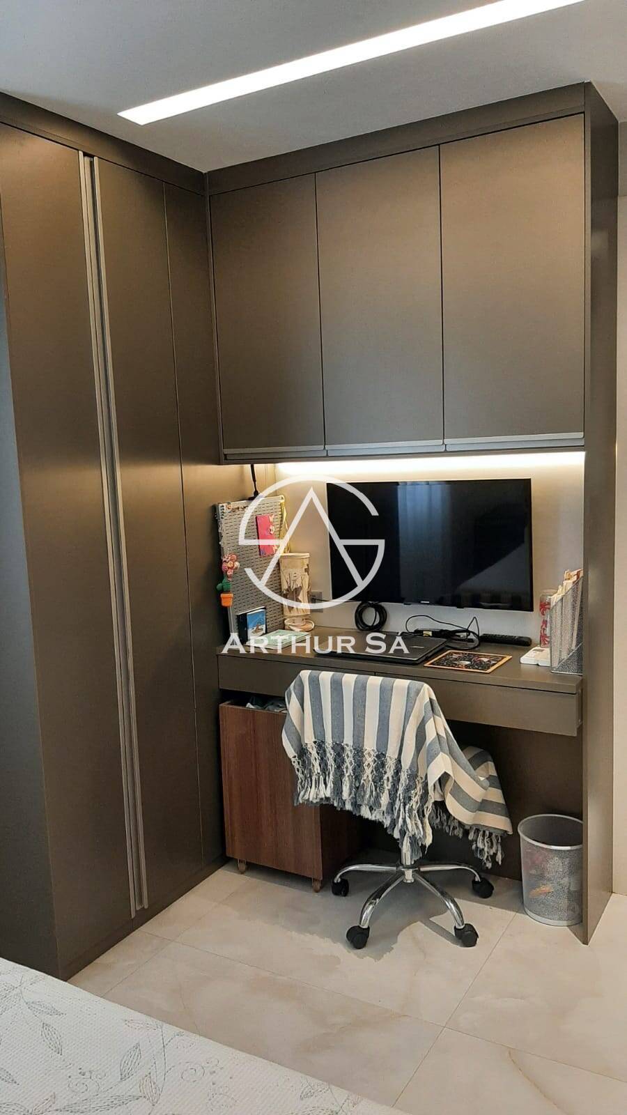 Apartamento à venda com 3 quartos, 106m² - Foto 6