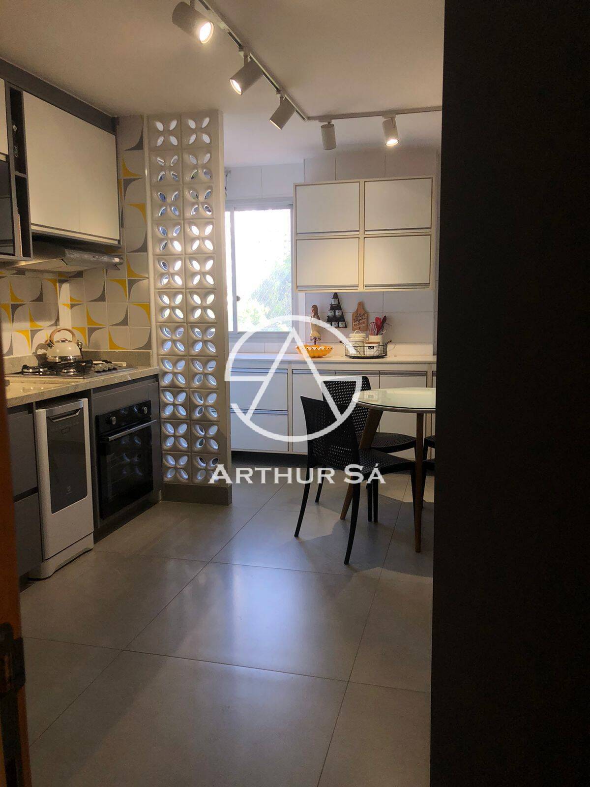 Apartamento à venda com 3 quartos, 106m² - Foto 16